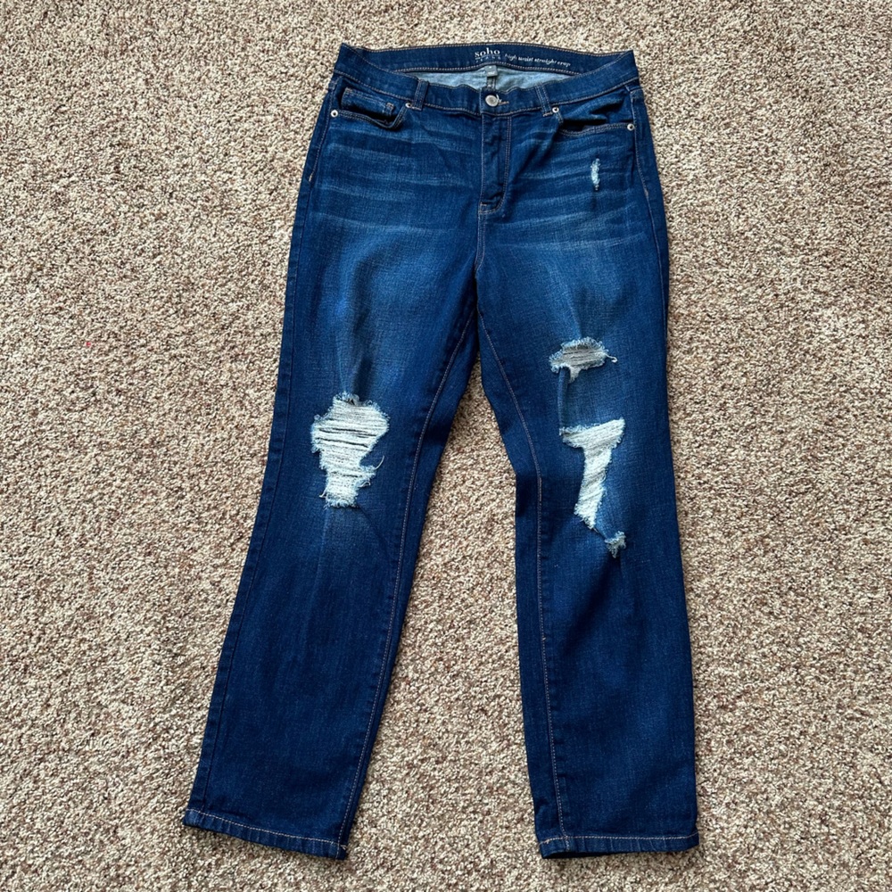 Women’s Cropped Distressed Jeans